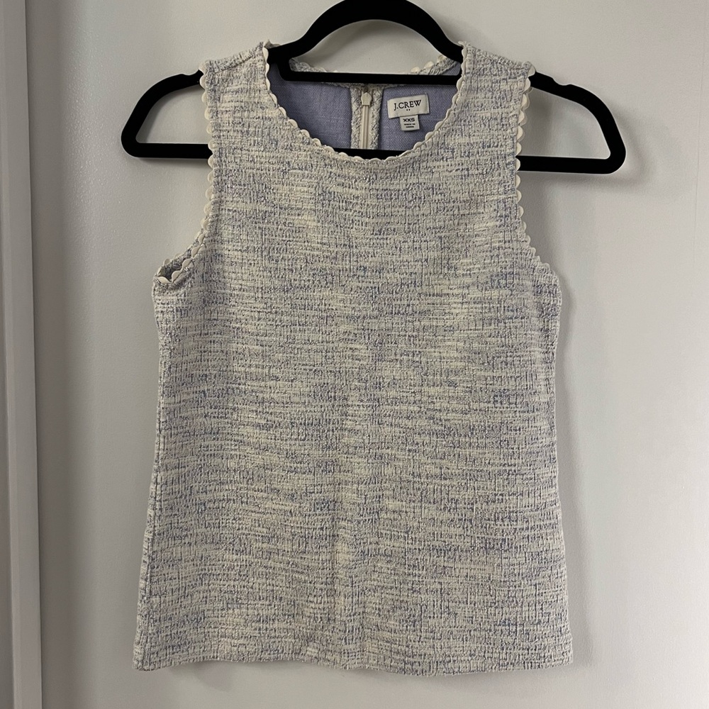 J Crew Textured tank top with scallop trim